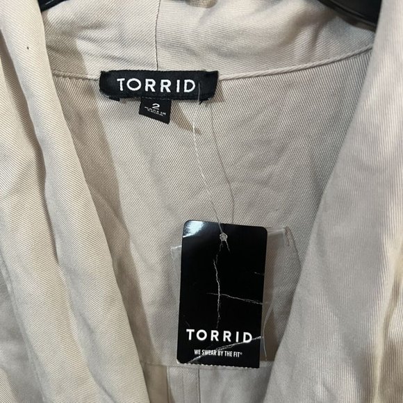 Torrid Womens Blouse Plus 2X Double Extra Large Beige Stone Rayon Twill New - Picture 4 of 8